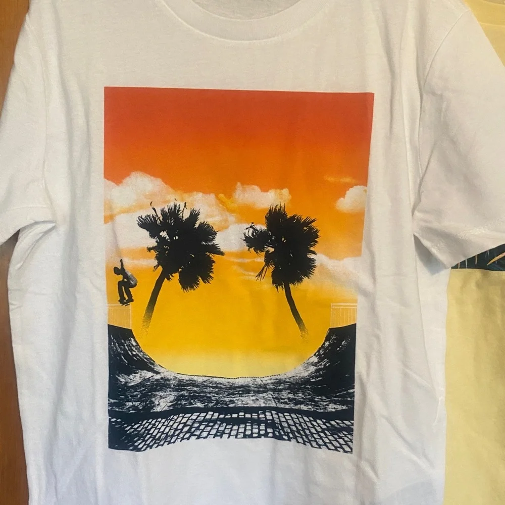 NWOT Old Navy short sleeve t-shirts, M/8